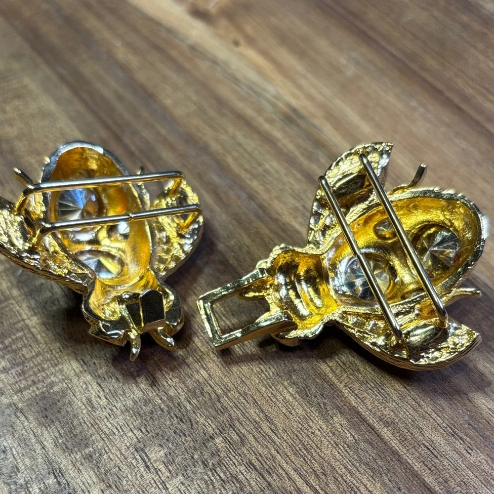 Rare Doreen Ryan designer bumblebee belt buckle